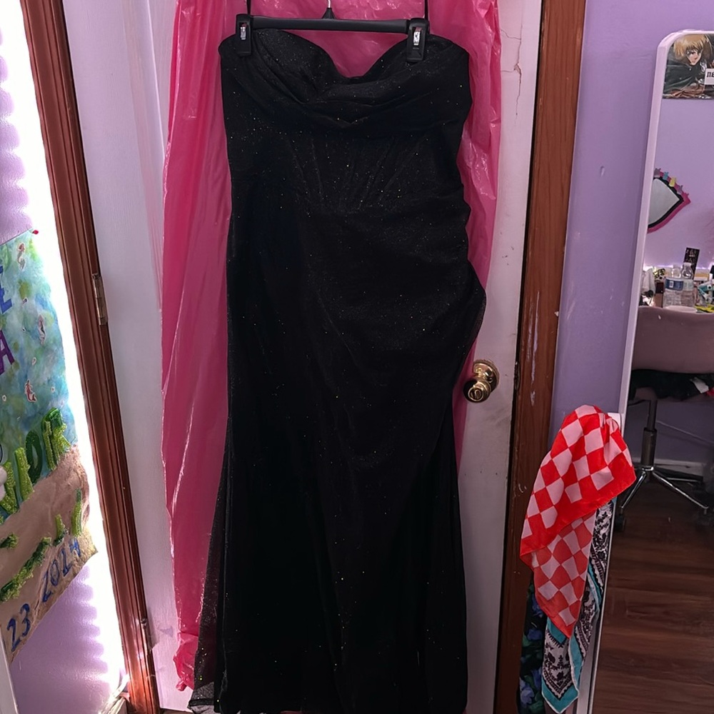 Prom dress! Black glittery corseted dress with thigh high slit on the right leg!
